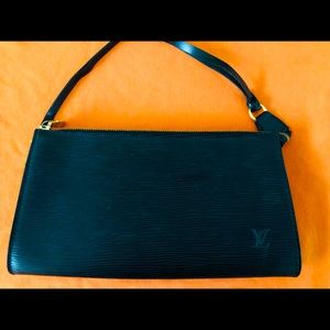 Authentic, Classic Louis Vuitton Pouchette Bag